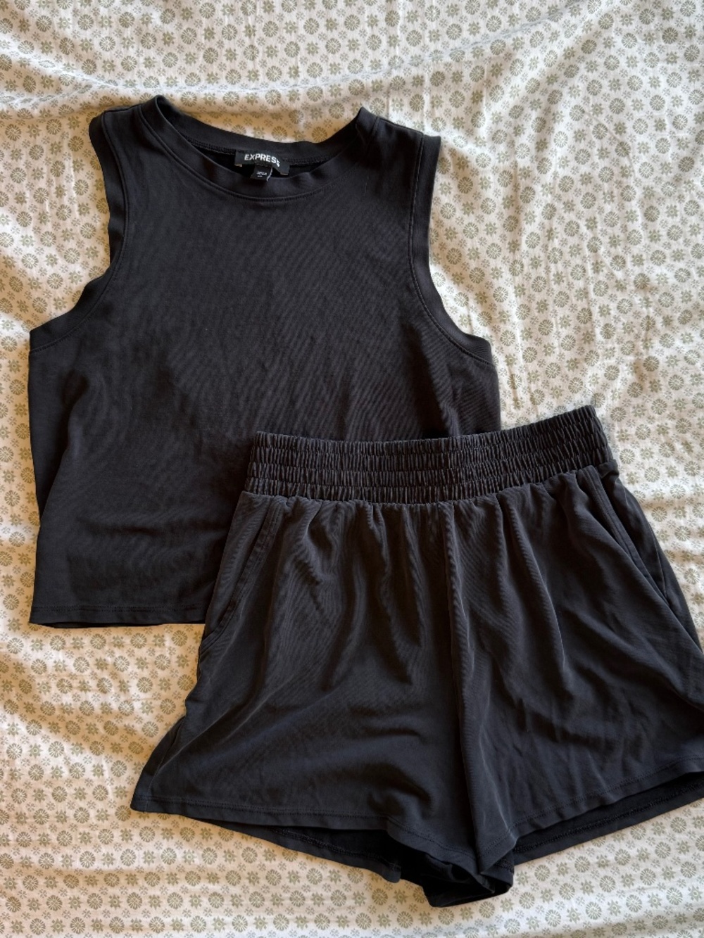Express Soft Black Lounge Set